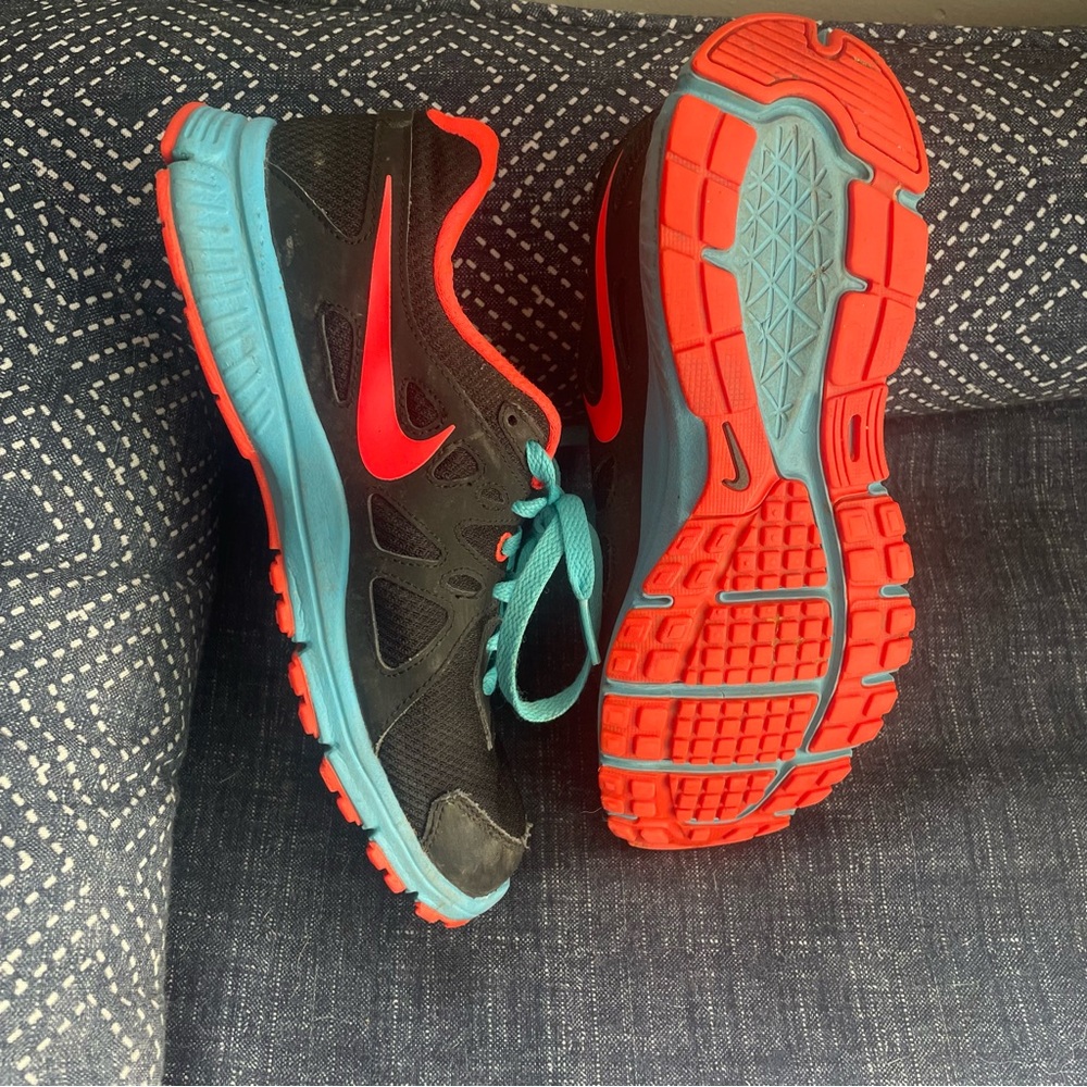Nike Revolution 2.0